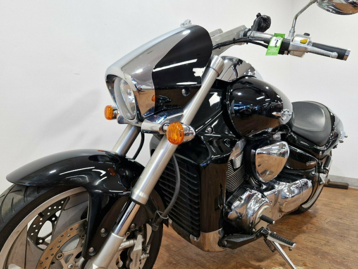 2010 SUZUKI VZR 1800 BOULEVARD (M109R) CRUISER