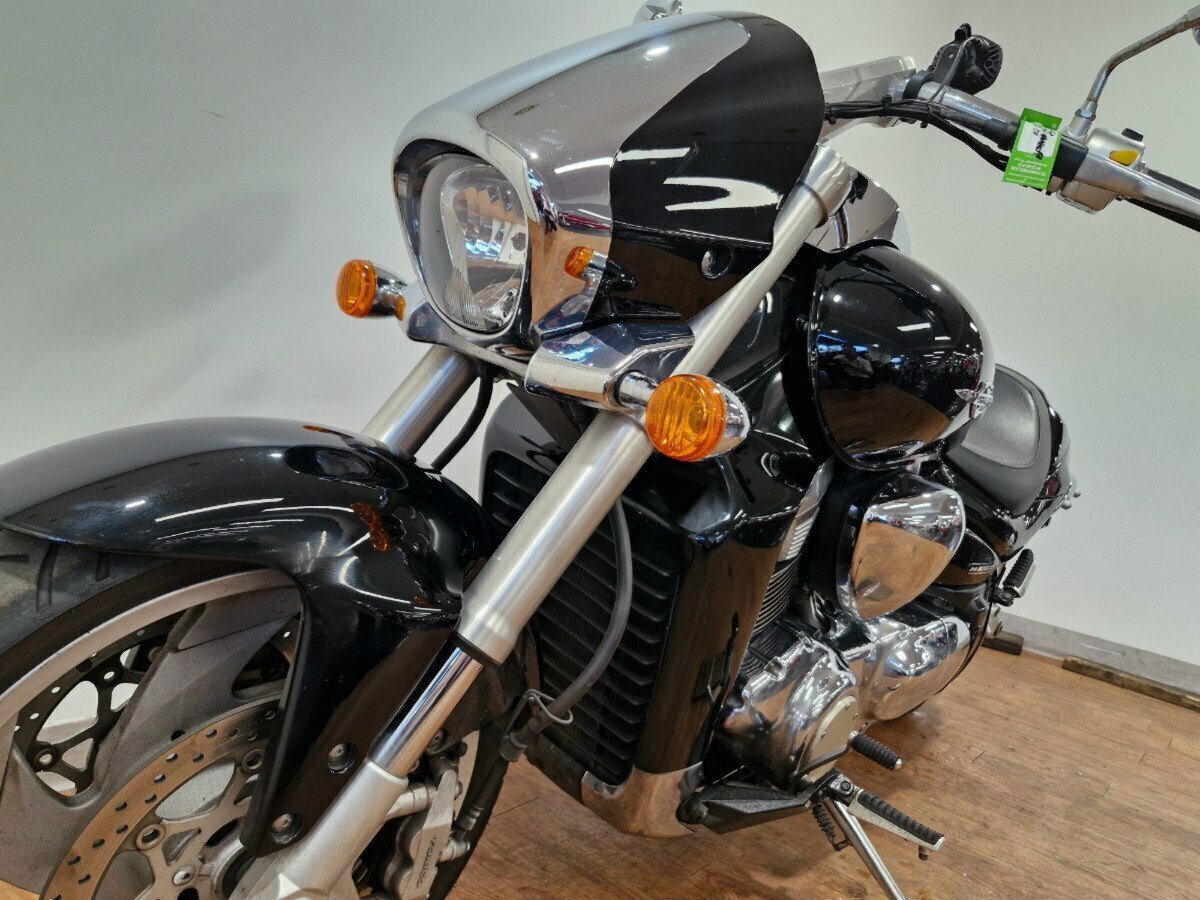 2010 SUZUKI VZR 1800 BOULEVARD (M109R) CRUISER