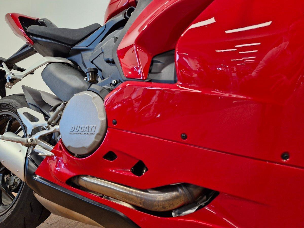 2023 DUCATI PANIGALE V2 SPORTS