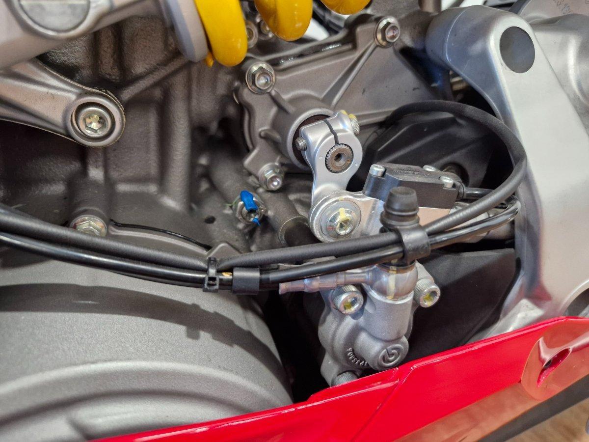 2023 DUCATI PANIGALE V2 SPORTS