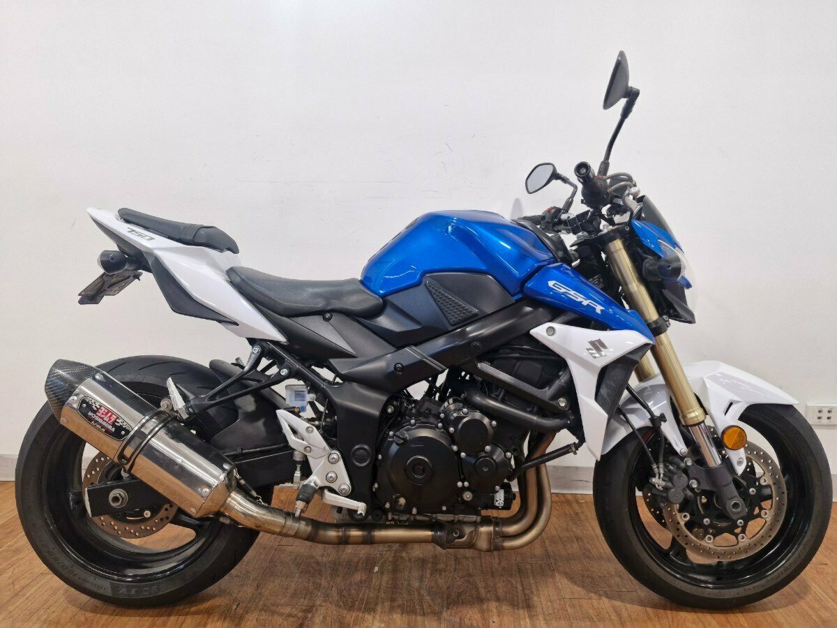 2012 SUZUKI GSR750 ROAD