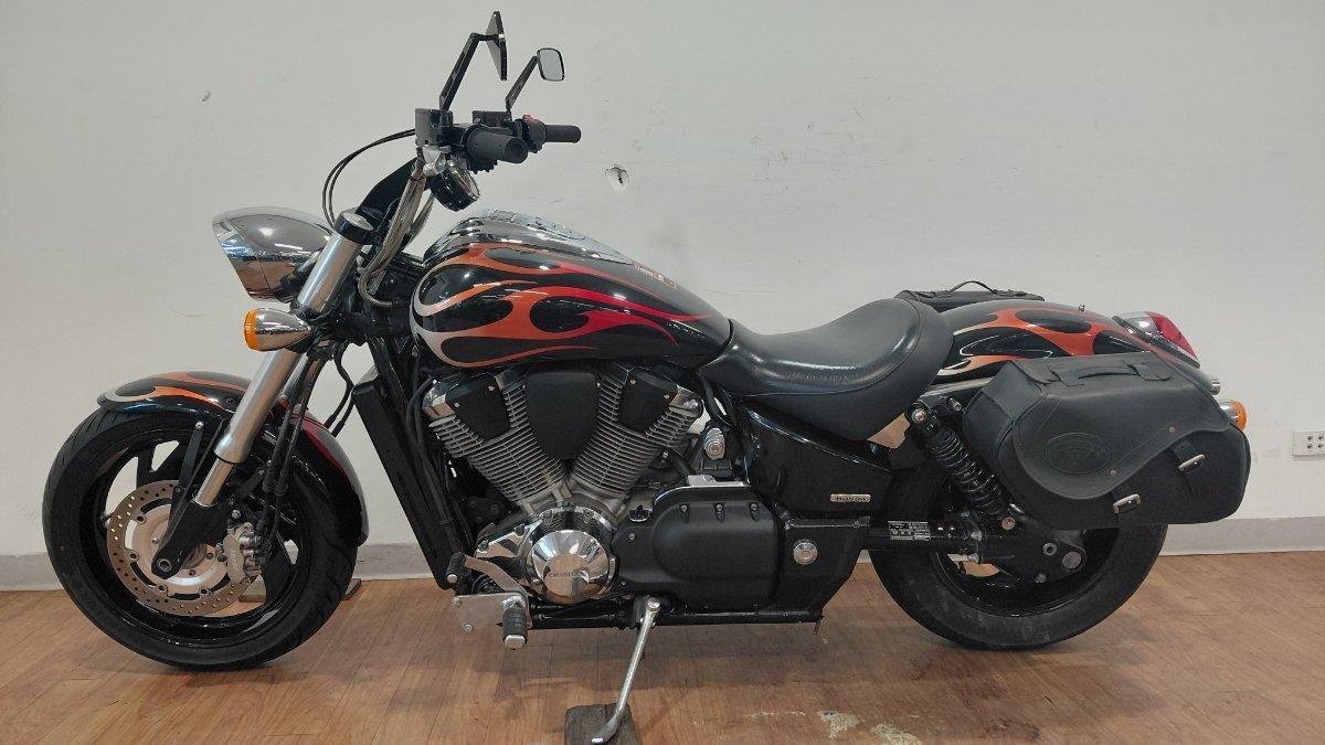 2006 HONDA VTX1800C CRUISER