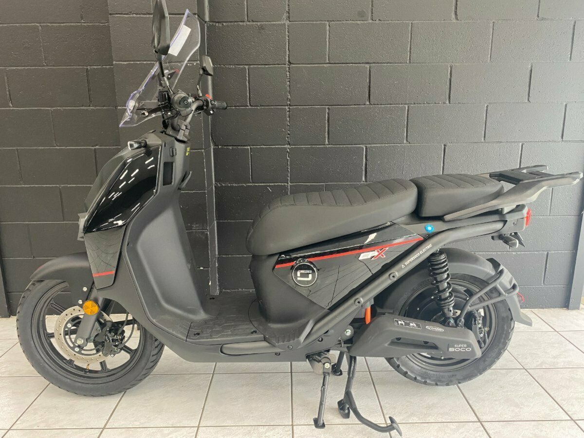 2022 SUPER SOCO CPX SCOOTER