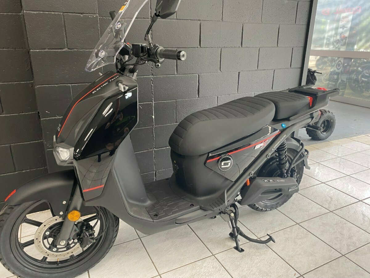 2022 SUPER SOCO CPX SCOOTER