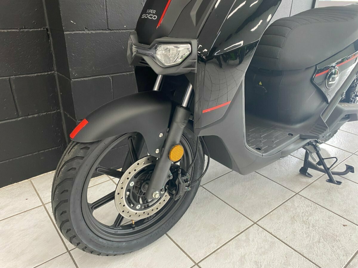2022 SUPER SOCO CPX SCOOTER