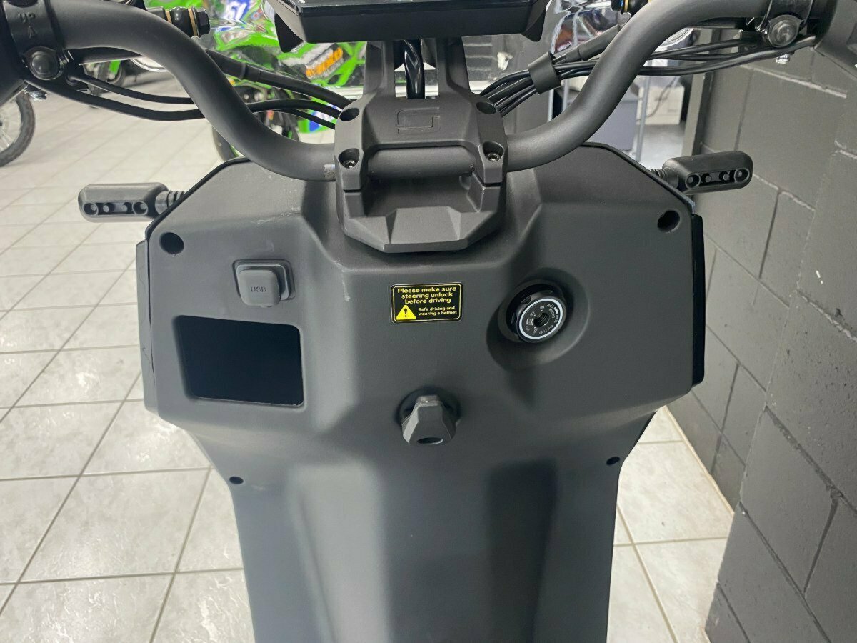 2022 SUPER SOCO CPX SCOOTER