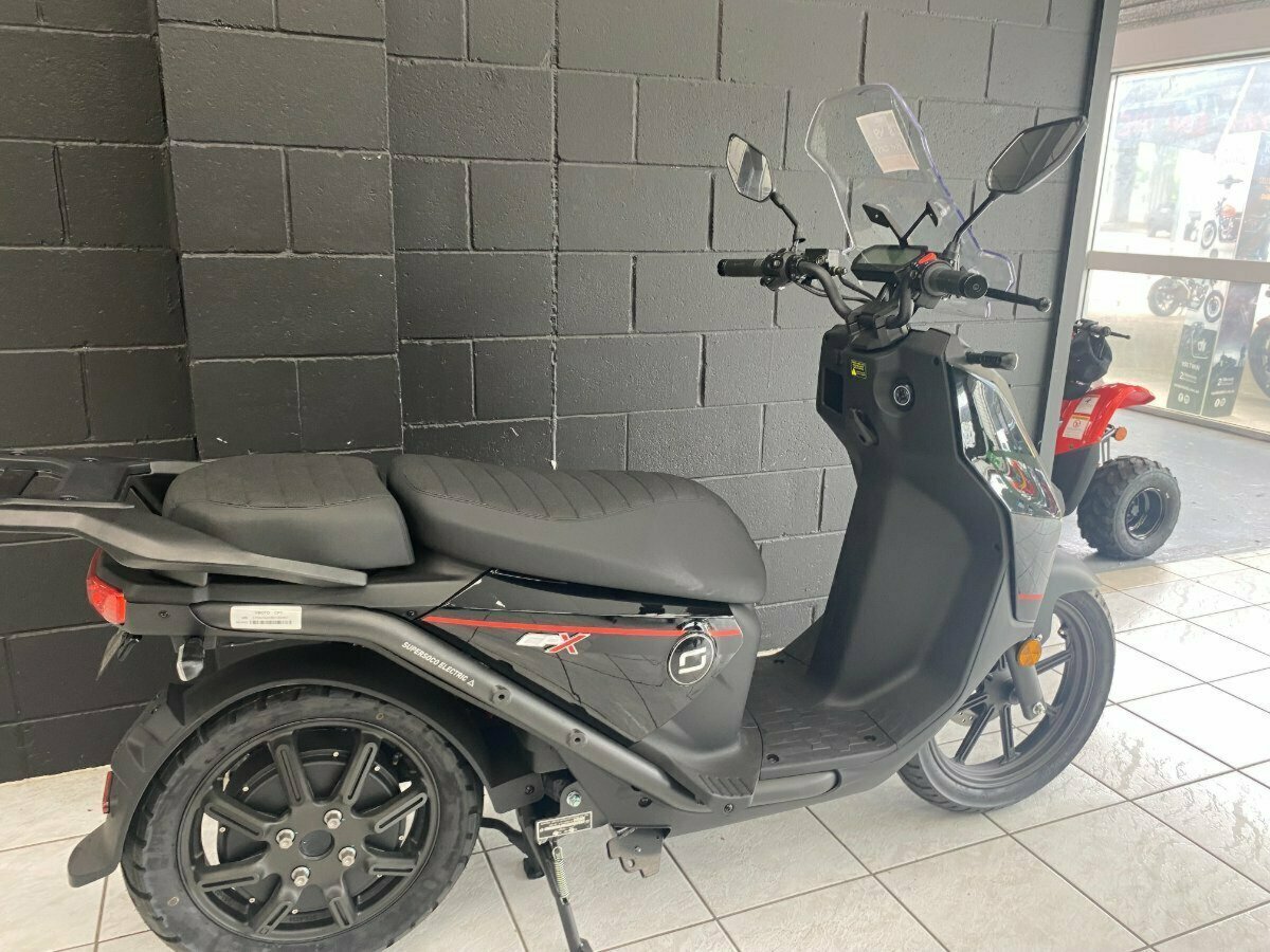 2022 SUPER SOCO CPX SCOOTER