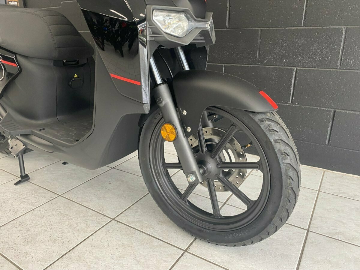 2022 SUPER SOCO CPX SCOOTER