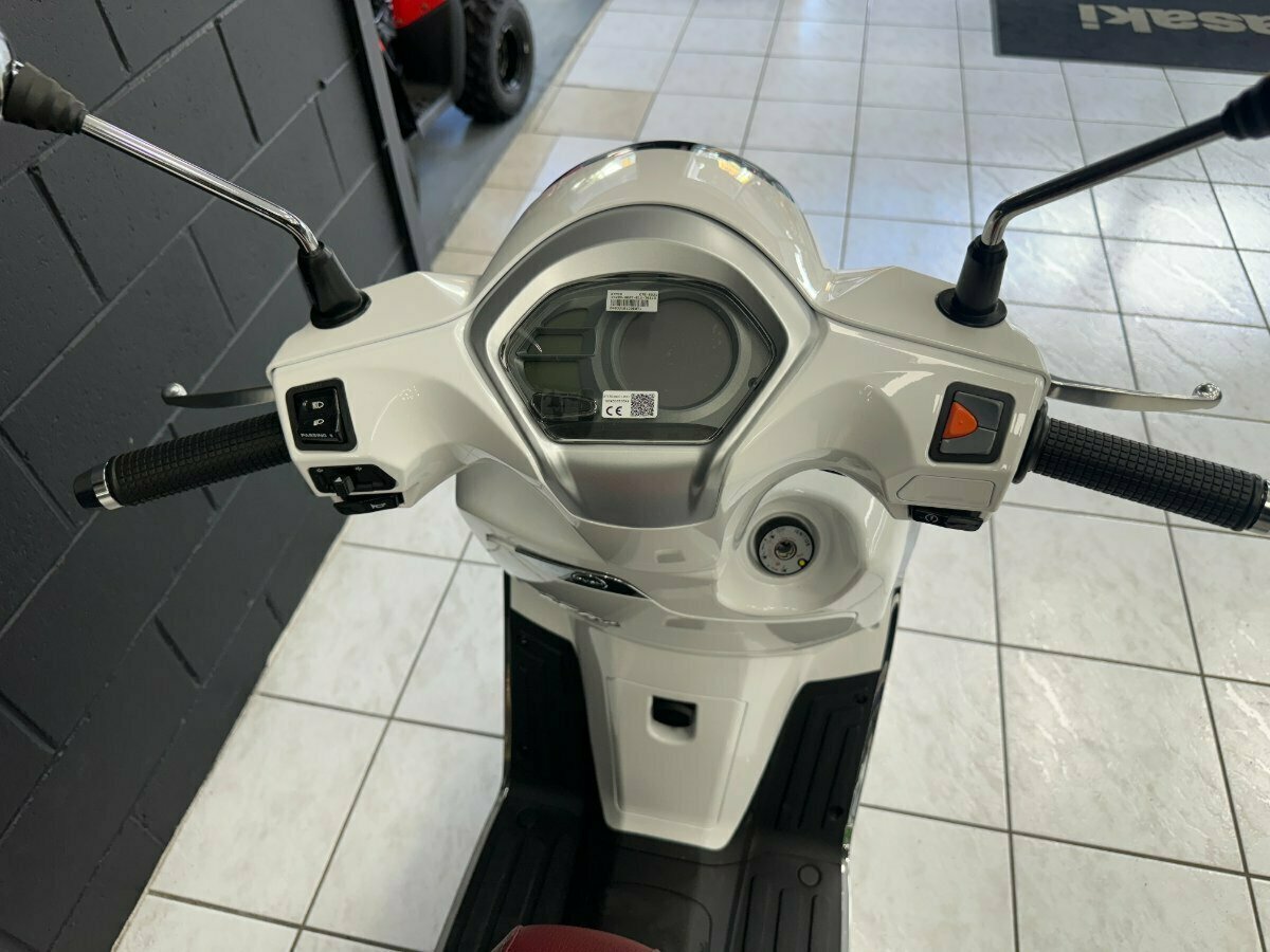 2023 KYMCO LIKE 150 R ABS CONTINUOUS VARIABLE TRANSMISSION SCOOTER