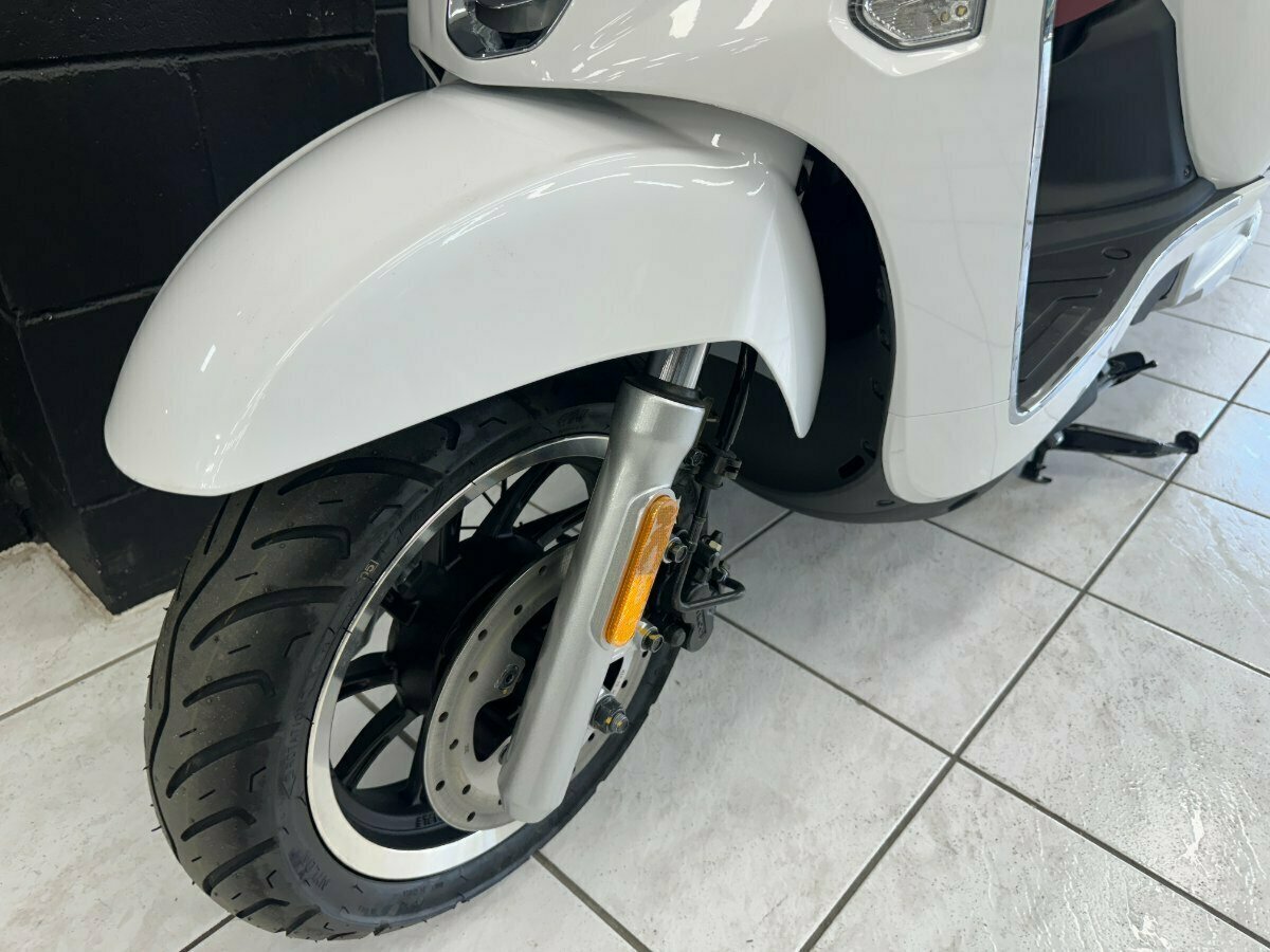 2023 KYMCO LIKE 150 R ABS CONTINUOUS VARIABLE TRANSMISSION SCOOTER
