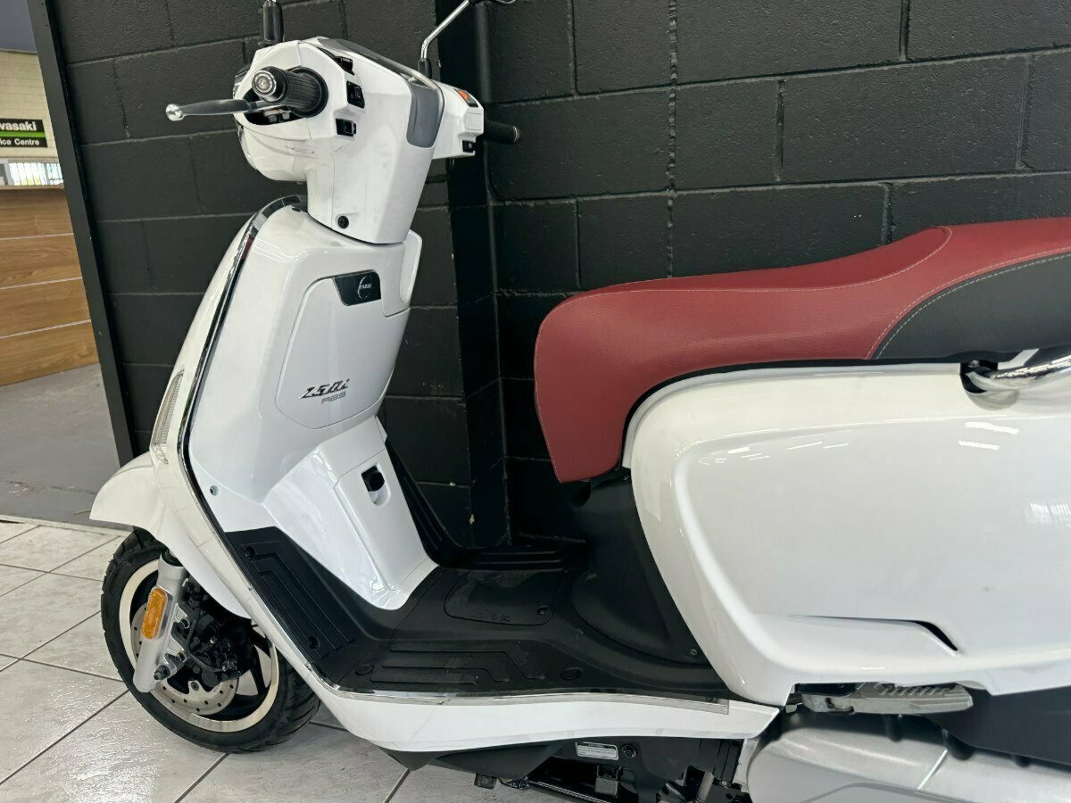 2023 KYMCO LIKE 150 R ABS CONTINUOUS VARIABLE TRANSMISSION SCOOTER