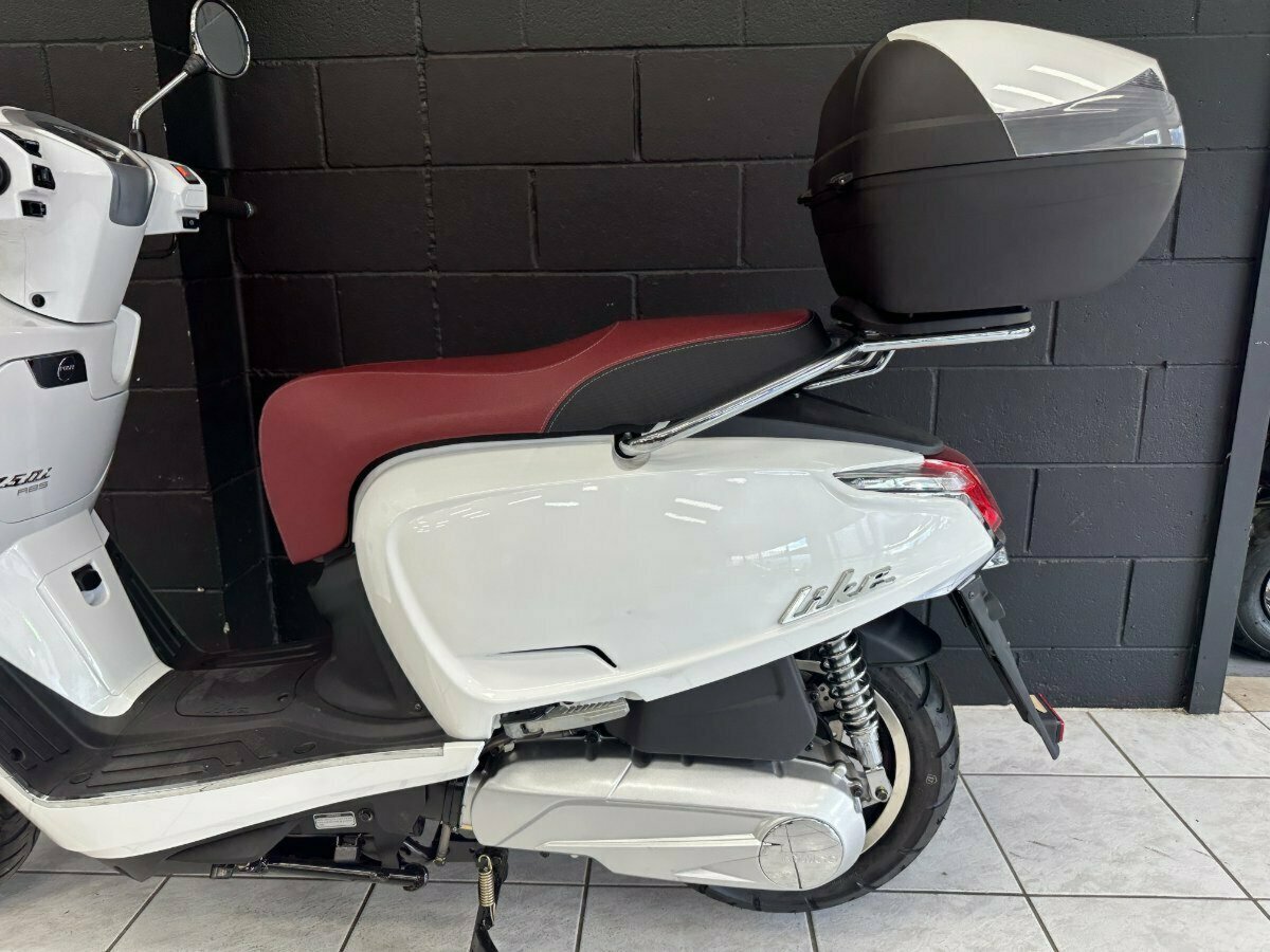 2023 KYMCO LIKE 150 R ABS CONTINUOUS VARIABLE TRANSMISSION SCOOTER
