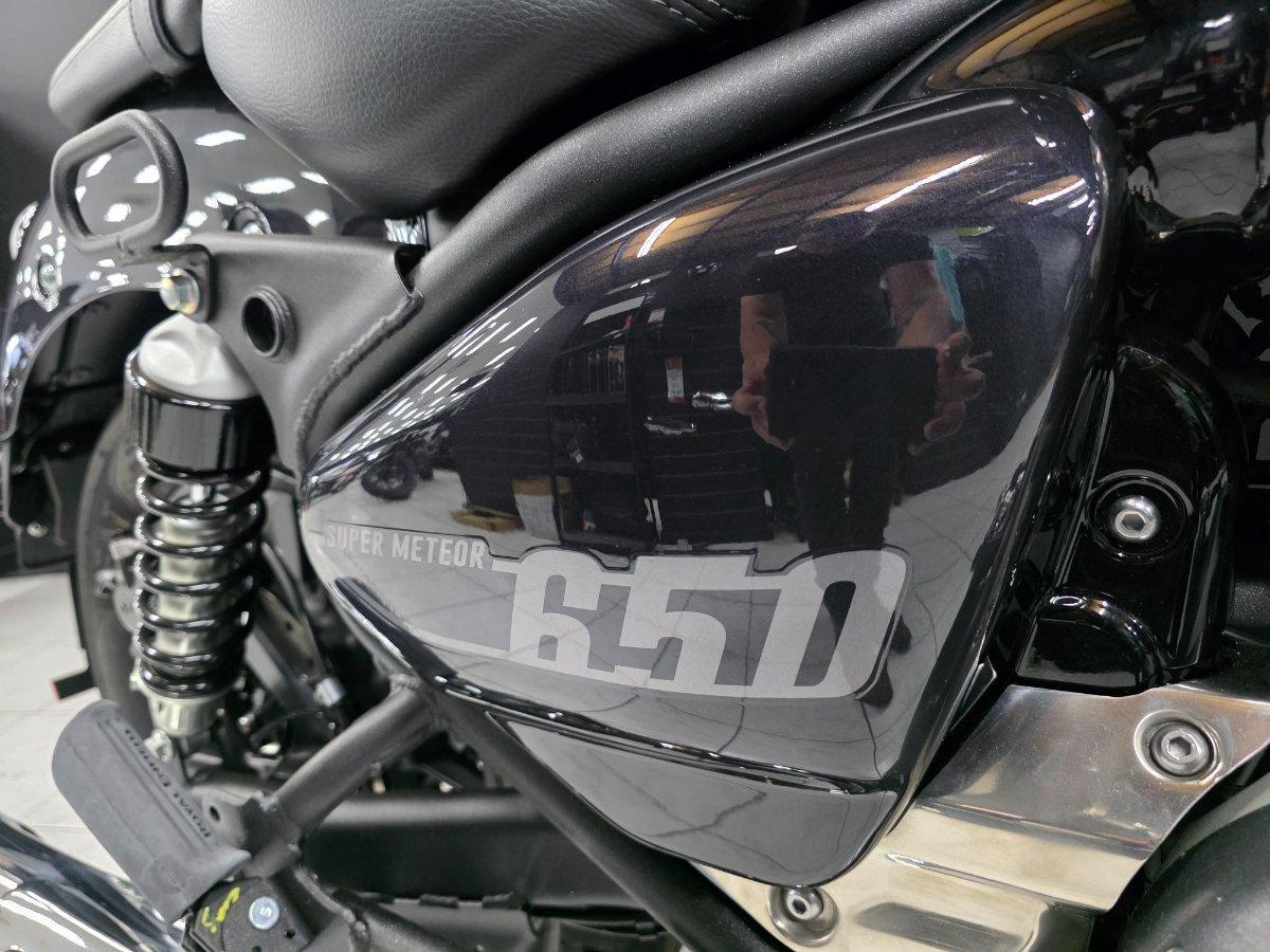 2024 ROYAL ENFIELD SUPER METEOR 650 6 SP MANUAL ROAD