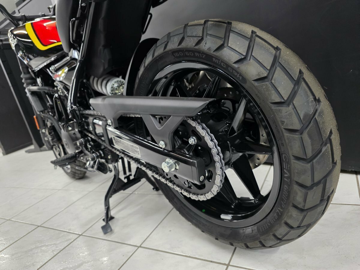 2025 ROYAL ENFIELD (SEE ALSO ENFIELD) GUERILLA 450 ROAD