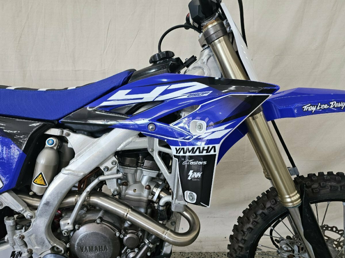 2010 YAMAHA YZ250F MOTOCROSS