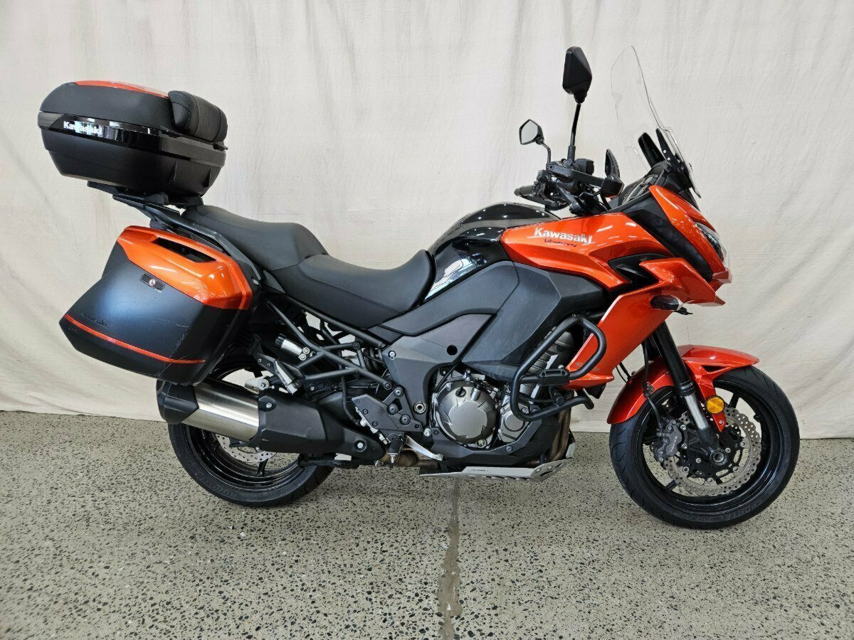 2015 KAWASAKI VERSYS 1000 (KLZ1000) DUAL SPORTS