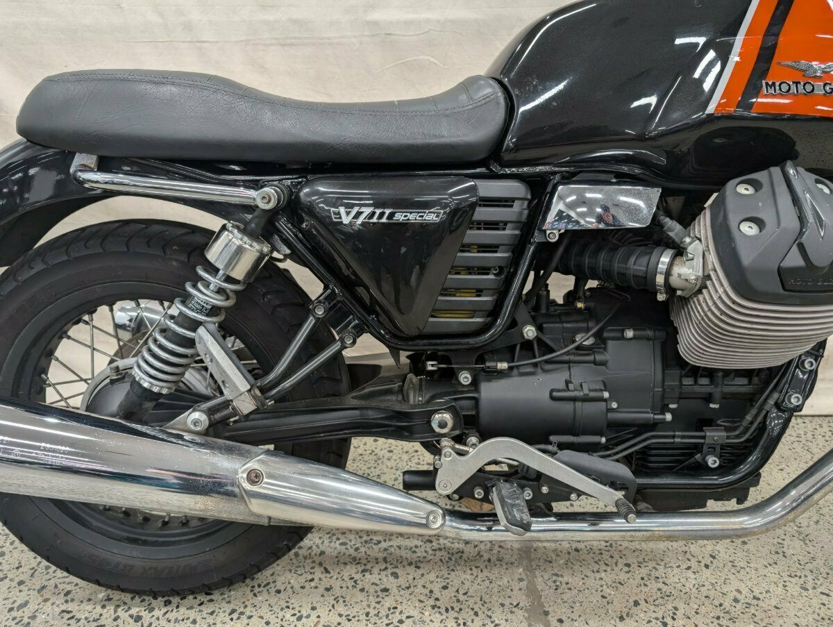 2015 MOTO GUZZI V7 II SPECIAL ROAD