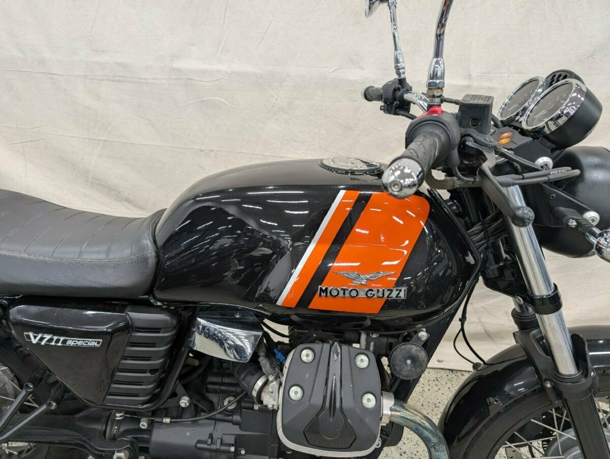 2015 MOTO GUZZI V7 II SPECIAL ROAD