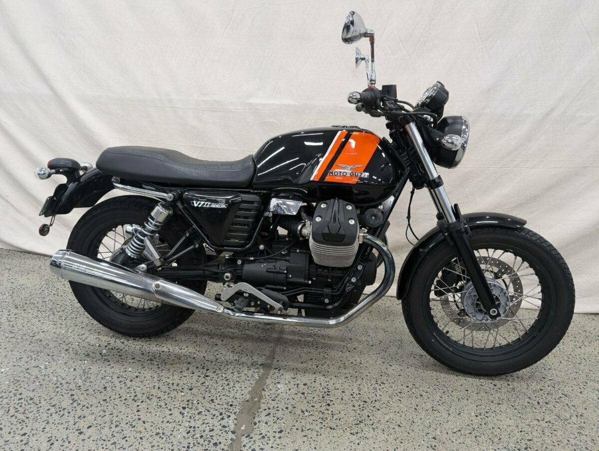 2015 MOTO GUZZI V7 II SPECIAL ROAD