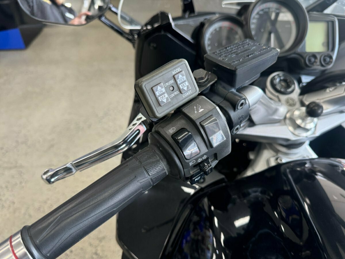 2010 YAMAHA FJR1300A ROAD