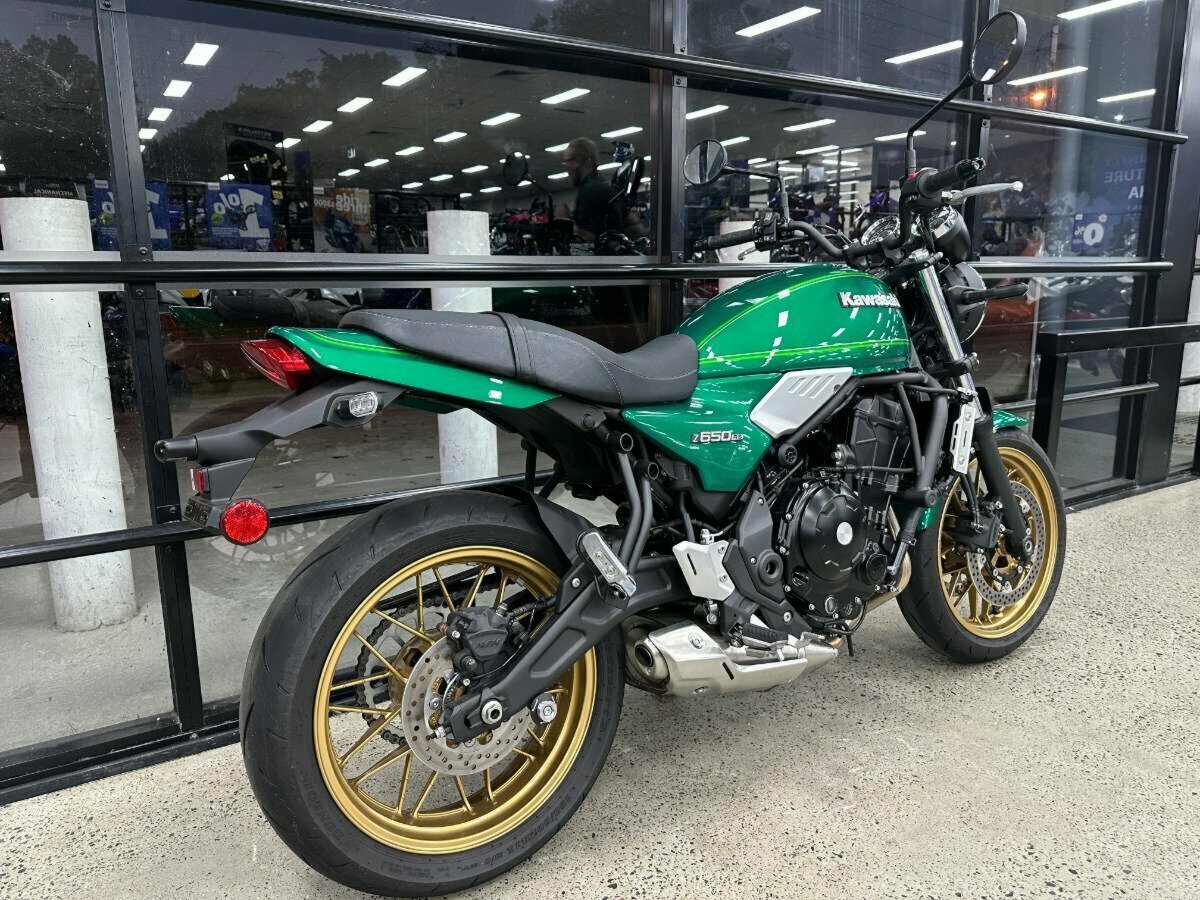 2023 KAWASAKI Z650 RS ROAD