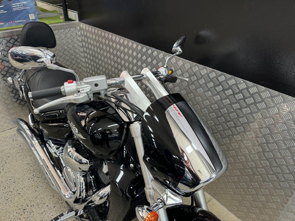 2015 SUZUKI BOULEVARD M109R (VZR1800) CRUISER