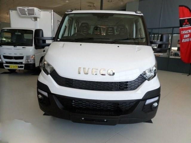 2015 IVECO DAILY TRUCK TRAY