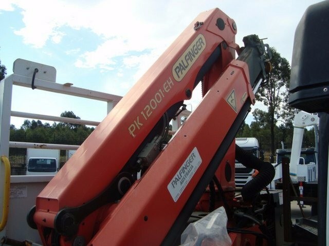 2013 MITSUBISHI FIGHTER TRUCK AUTOMATIC CRANE TRUCK