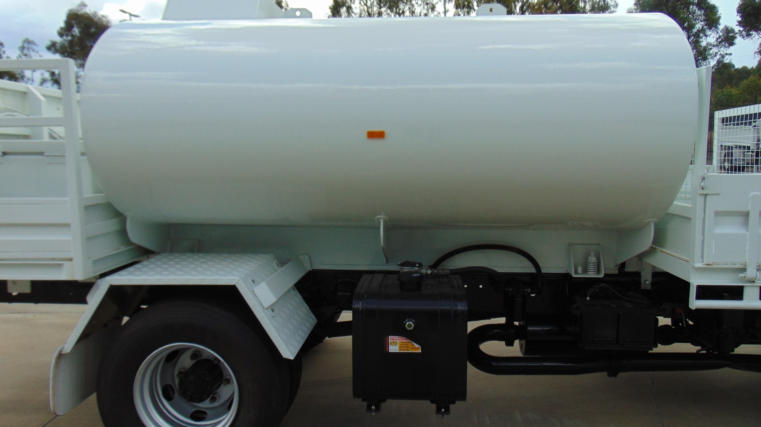 2007 HINO FD RANGER 6 FD1J TRUCK FUEL/LUBE TANKER