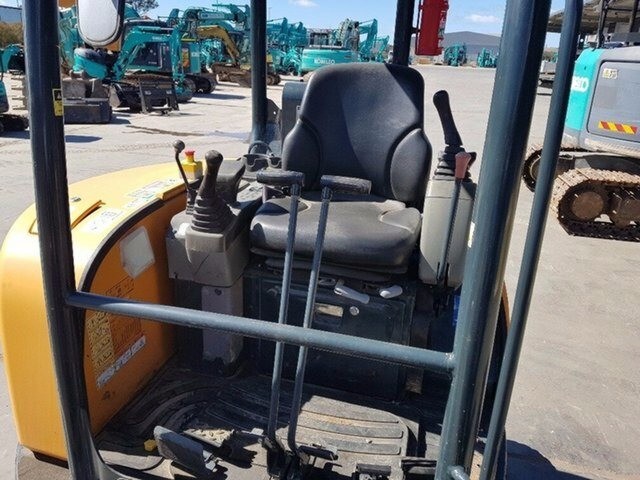 2015 HYUNDAI ROBEX 27Z-9 EXCAVATOR
