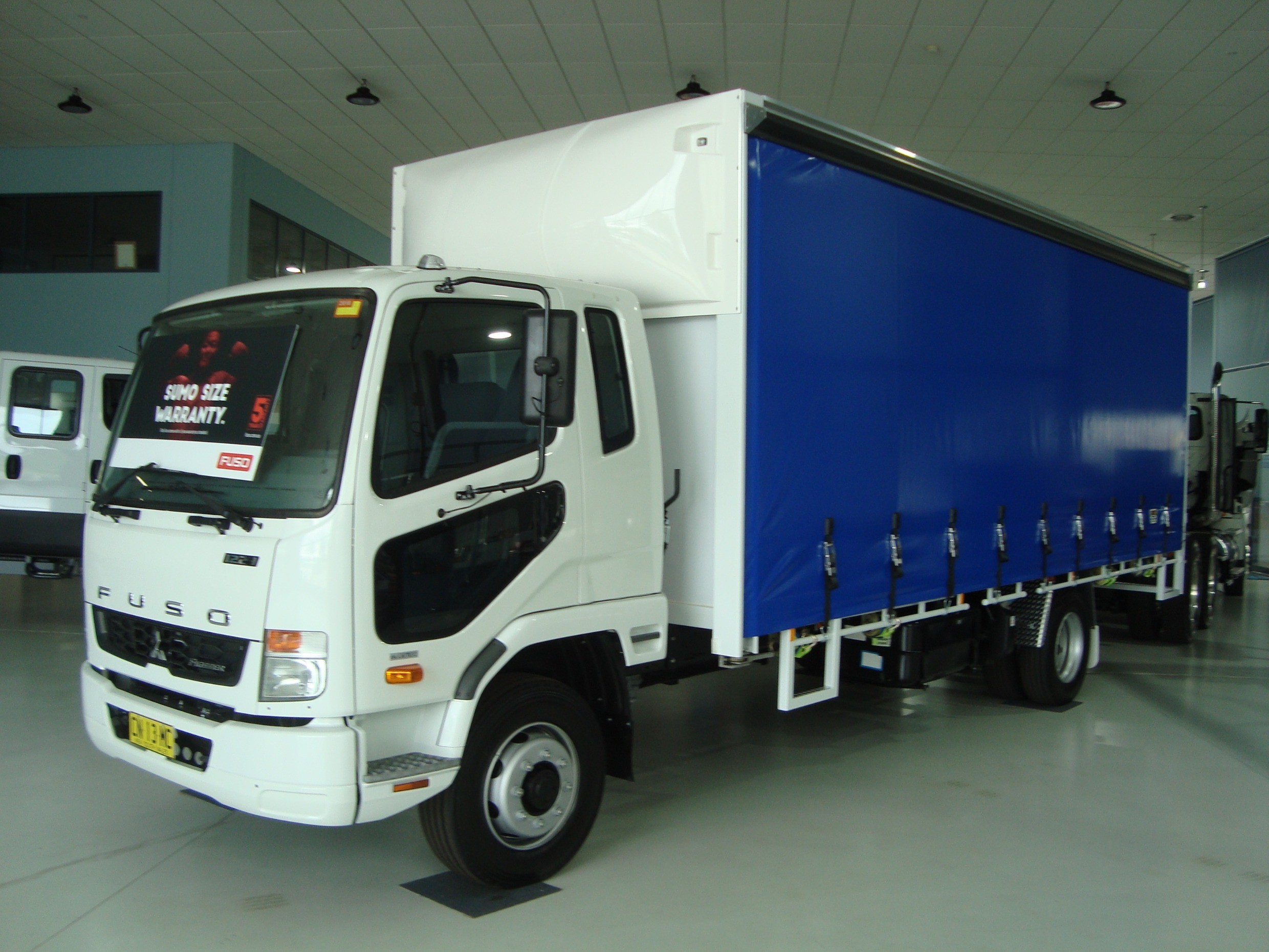 2017 FUSO FIGHTER 1224 1224 10 PALLET TAUTLINER TRUCK MANUAL CURTAINSIDER