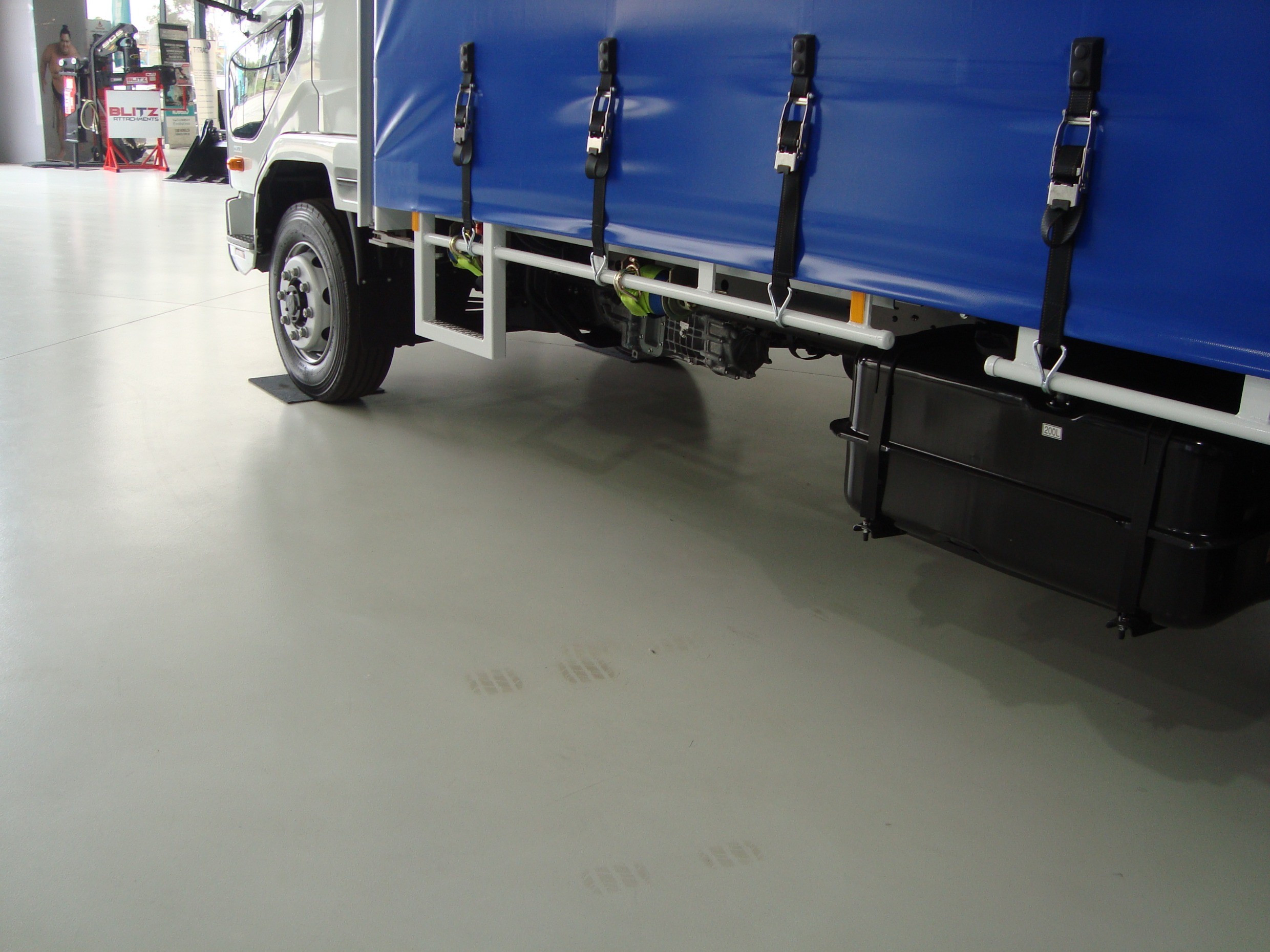 2017 FUSO FIGHTER 1224 1224 10 PALLET TAUTLINER TRUCK MANUAL CURTAINSIDER