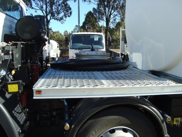 2014 IVECO ACCO TRUCK AUTOMATIC WATER TRUCK