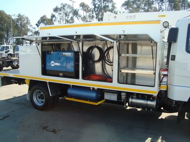 2017 FUSO FIGHTER 1124 TRUCK MANUAL SERVICE BODY