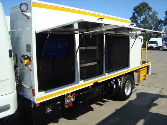 2017 FUSO FIGHTER 1124 TRUCK MANUAL SERVICE BODY