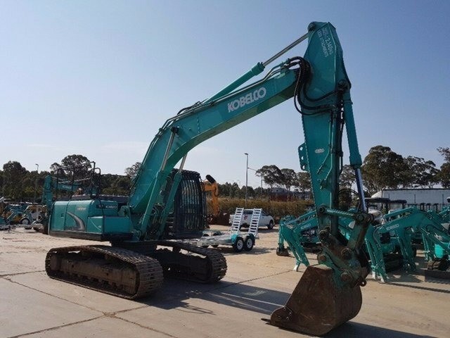 2010 KOBELCO SK200 EXCAVATOR