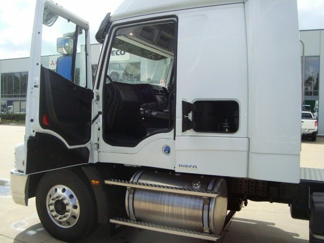 2017 IVECO POWERSTAR 6400 TRUCK MANUAL PRIMEMOVER