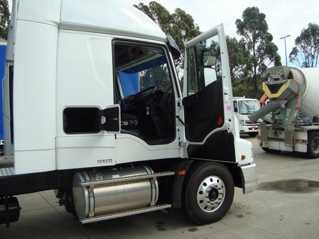2017 IVECO POWERSTAR 6400 TRUCK MANUAL PRIMEMOVER