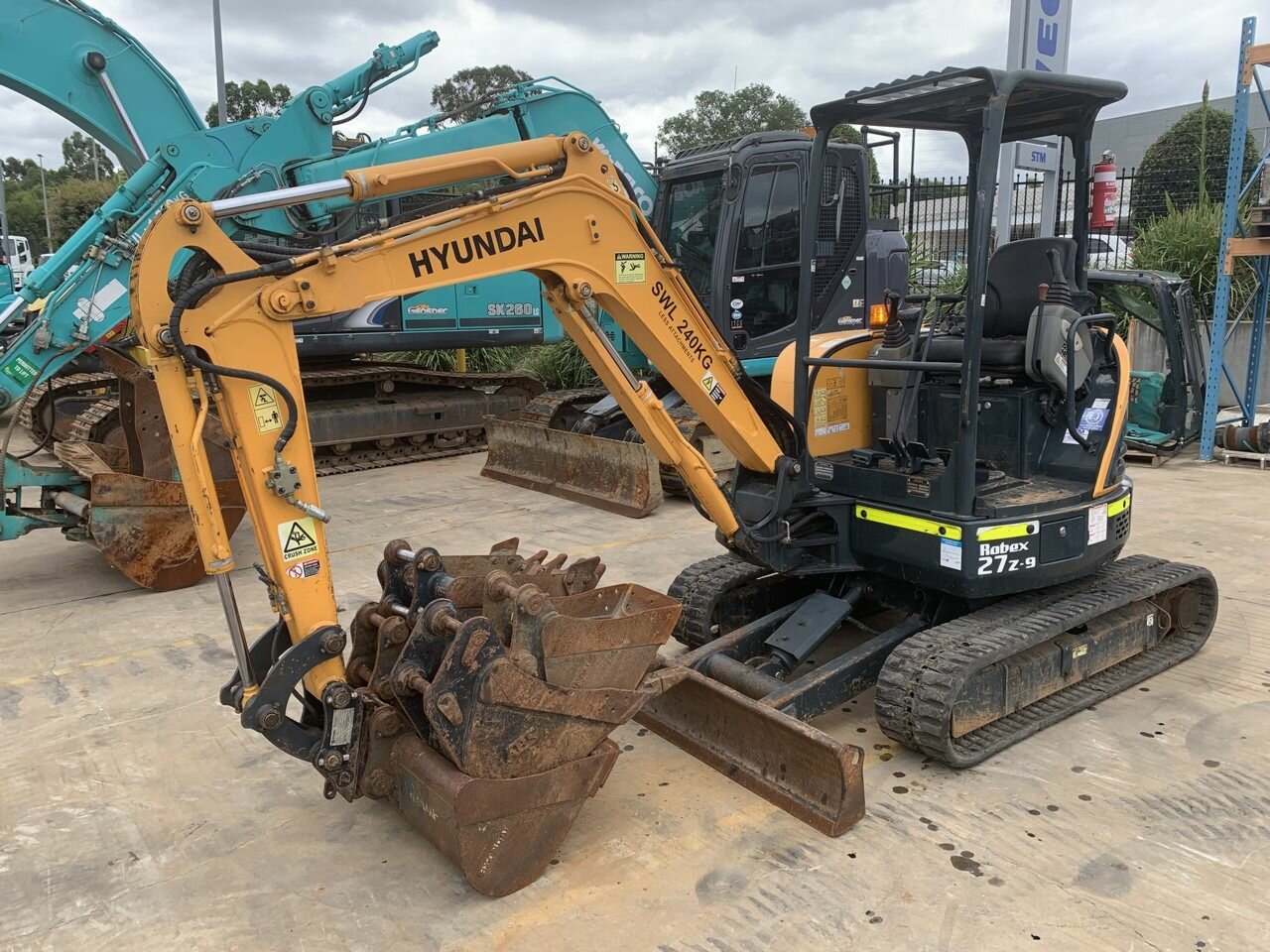 2015 HYUNDAI 27-9 ROBEX AUTOMATIC 1D TRACK MOUNTED EXCAVATOR