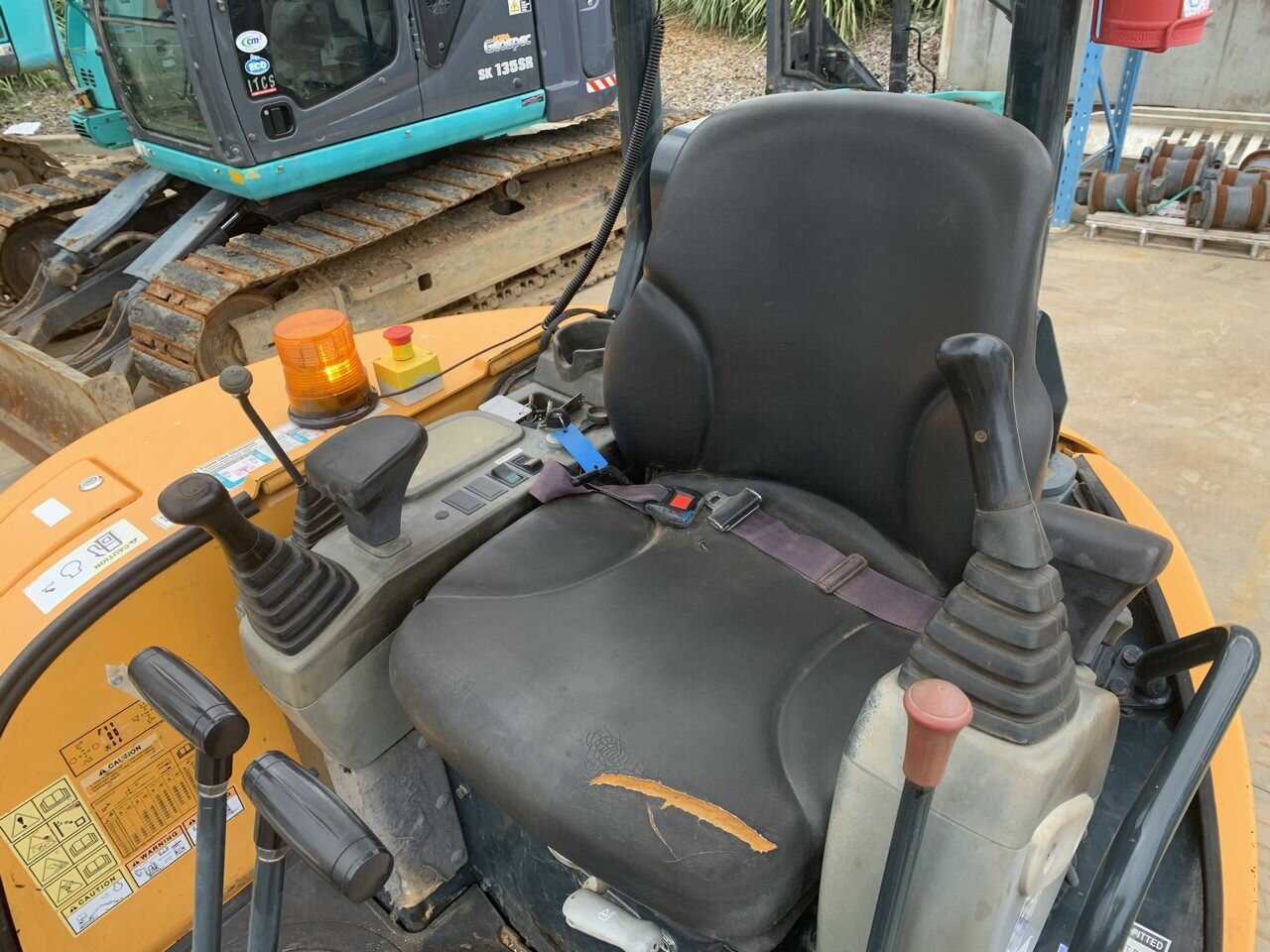 2015 HYUNDAI 27-9 ROBEX AUTOMATIC 1D TRACK MOUNTED EXCAVATOR