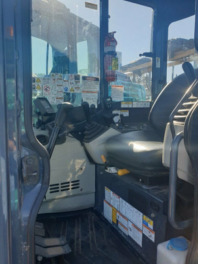 2015 KOBELCO SK35SR -6 AUTOMATIC 1D TRACK MOUNTED EXCAVATOR