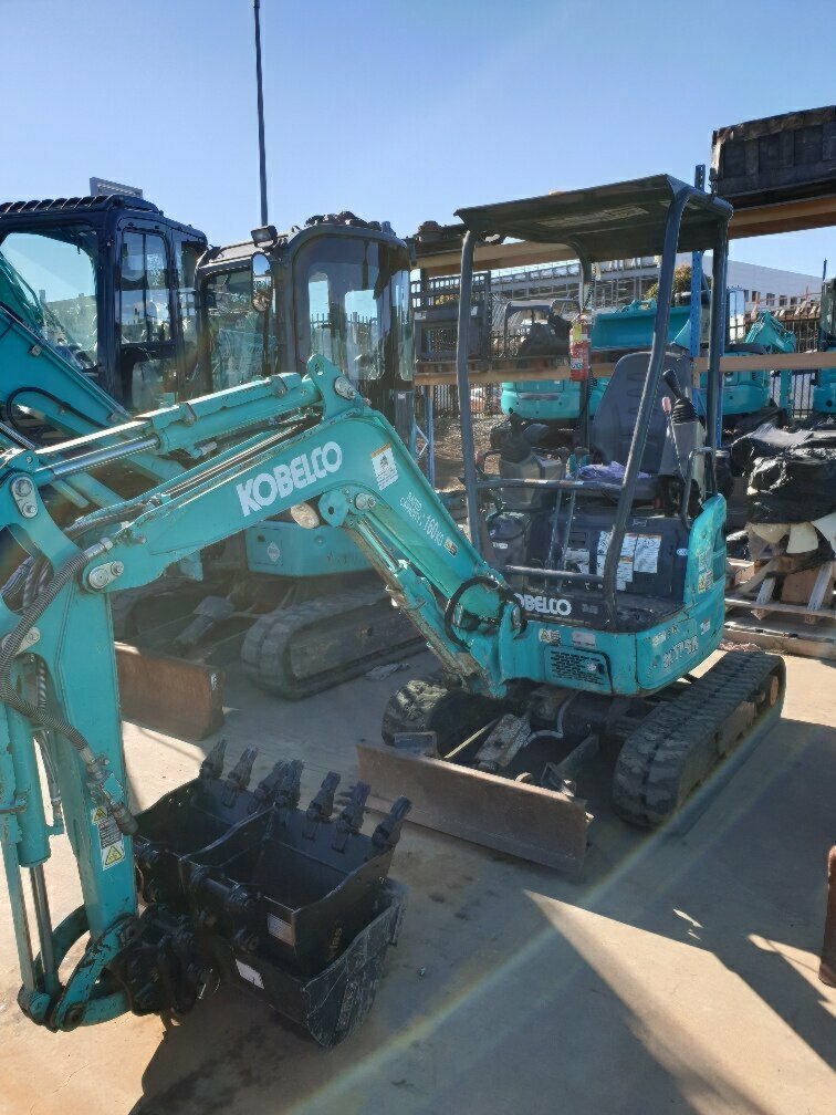 2016 KOBELCO SK17SR -5 AUTOMATIC 1D TRACK MOUNTED EXCAVATOR
