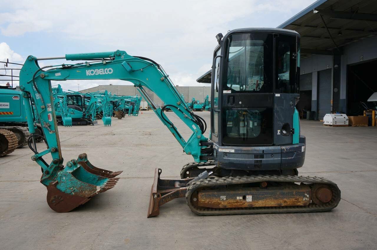 2014 KOBELCO SK35SR -5 AUTOMATIC 1D TRACK MOUNTED EXCAVATOR