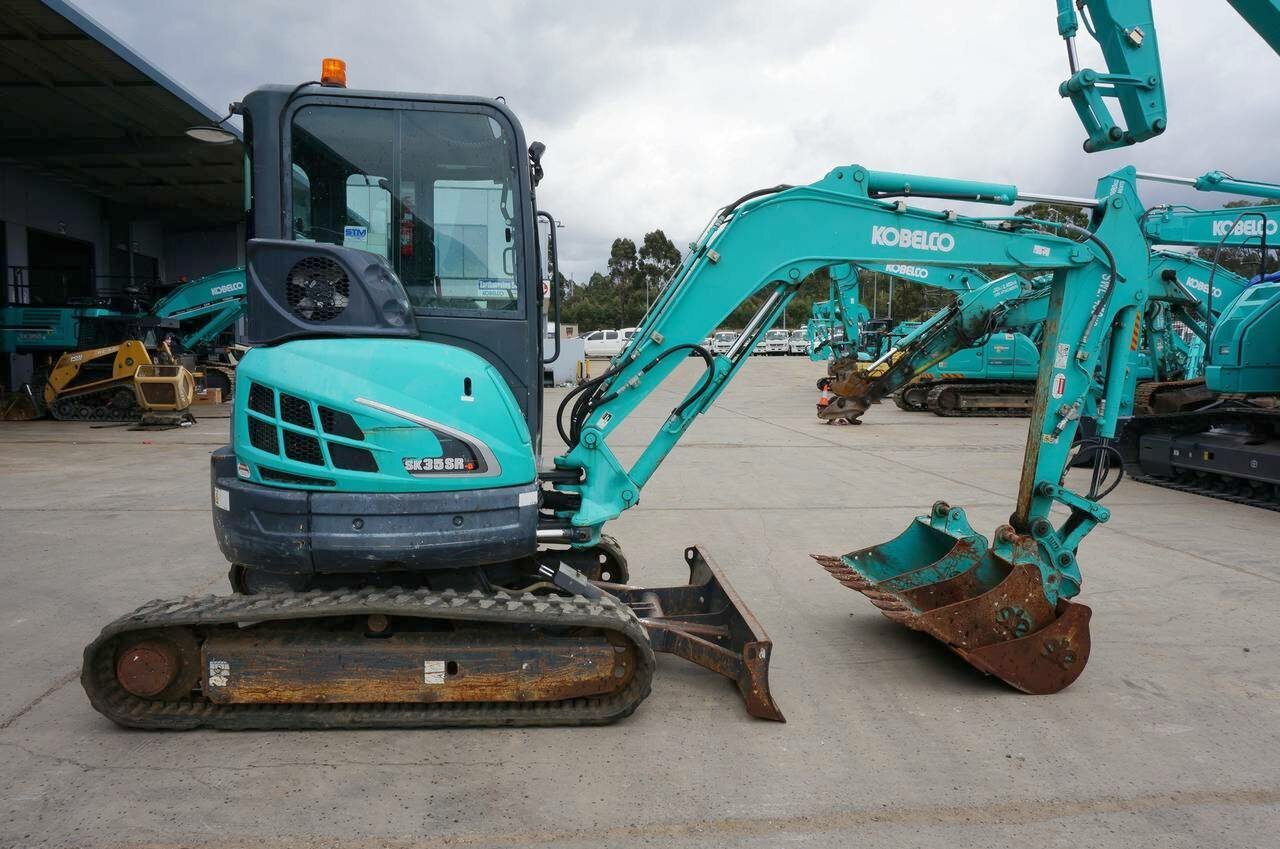 2014 KOBELCO SK35SR -5 AUTOMATIC 1D TRACK MOUNTED EXCAVATOR