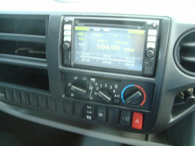 2016 HINO 617 300 MANUAL 2D TRUCK