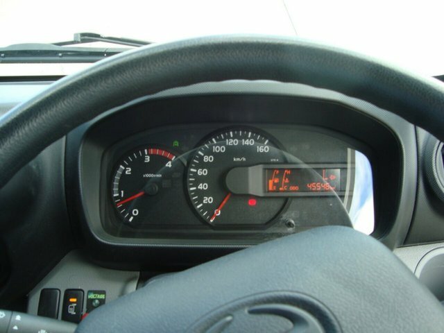 2016 HINO 617 300 MANUAL 2D TRUCK