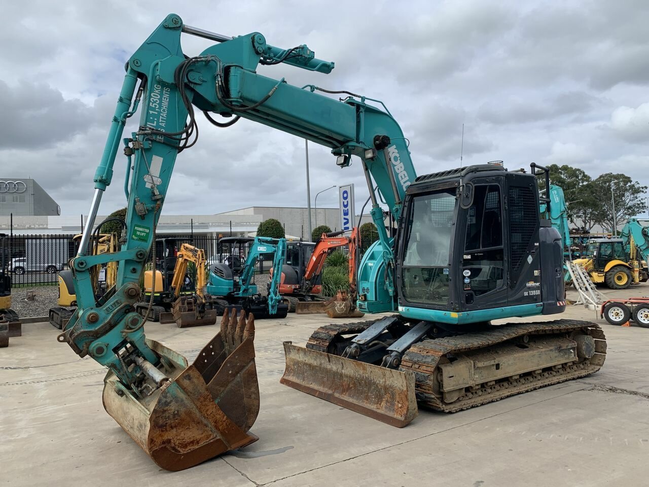 2014 KOBELCO SK135SR-2 OFFSET AUTOMATIC 1D TRACK MOUNTED EXCAVATOR