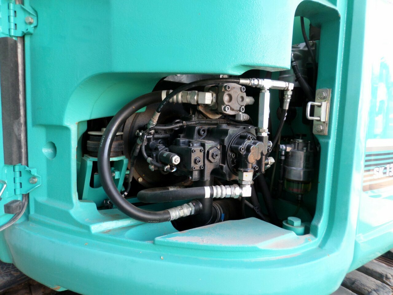 2016 KOBELCO SK135SR-3 OFFSET AUTOMATIC 1D TRACK MOUNTED EXCAVATOR