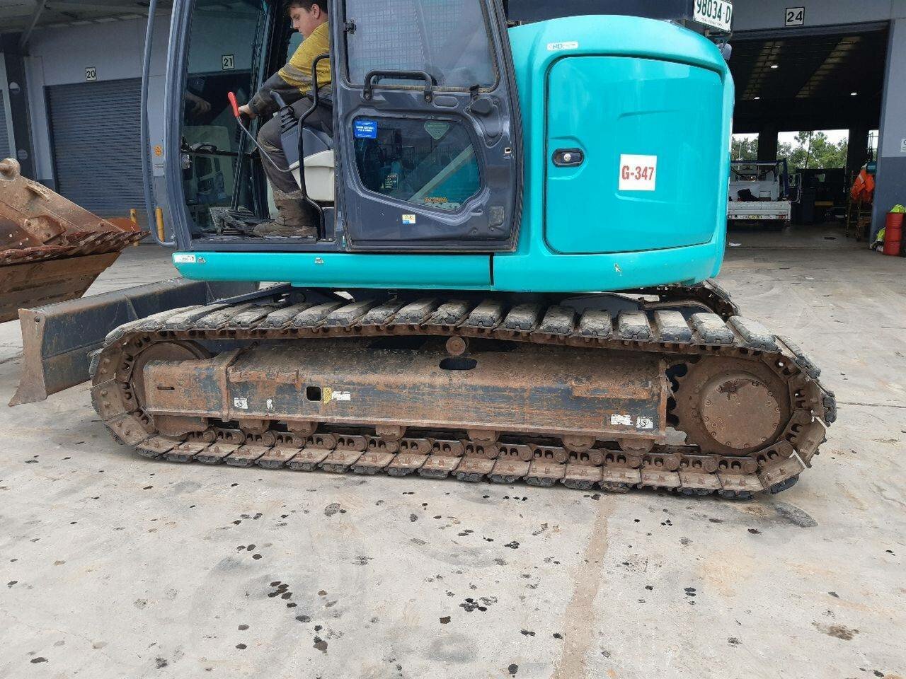 2016 KOBELCO SK135SR-3 OFFSET AUTOMATIC 1D TRACK MOUNTED EXCAVATOR
