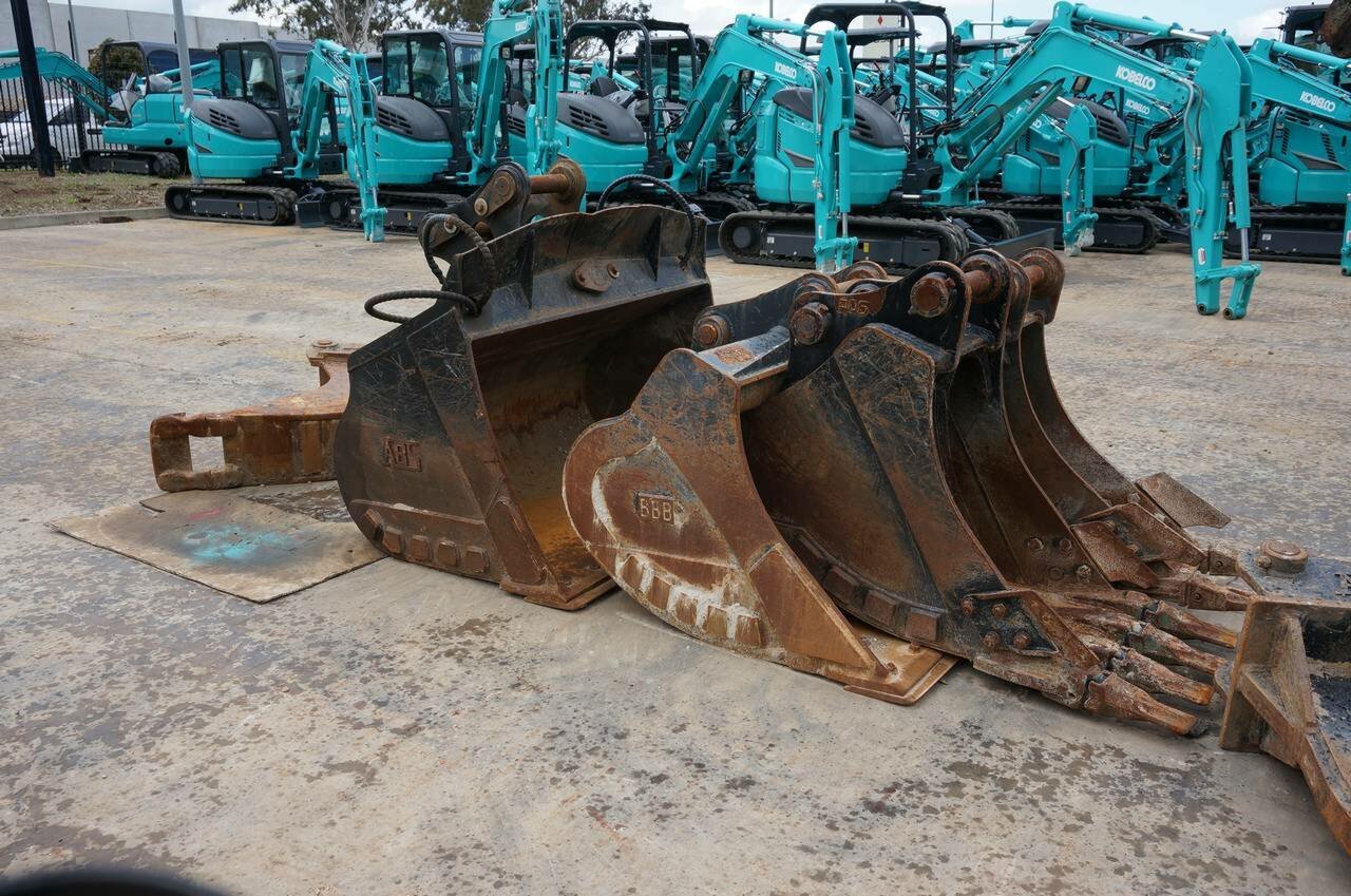 2018 KOBELCO SK135SR-3 MONO AUTOMATIC 1D TRACK MOUNTED EXCAVATOR